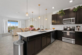 Amazing condo in resort-style area near Disney